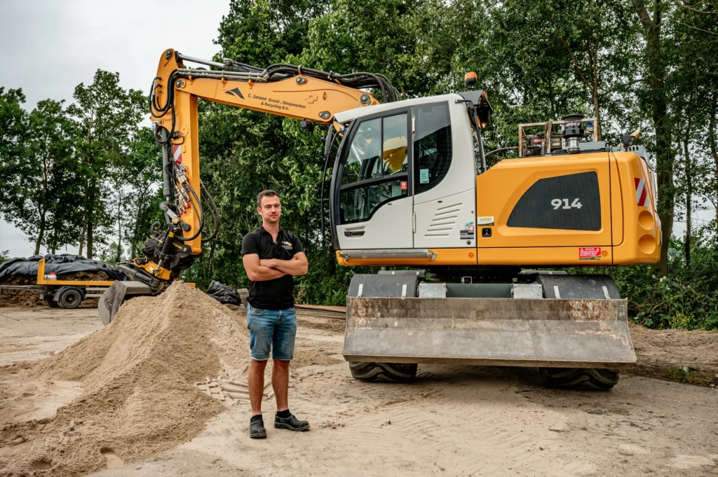 Kom werken bij het team van C. Jansen Grondverzet, Sloopwerken & Recycling